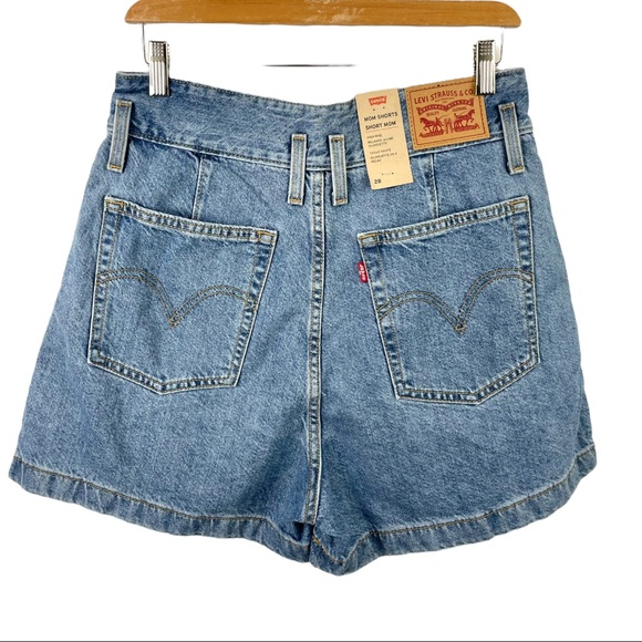 NWT Levi’s High Waisted Mom Shorts Size 28 - Picture 5 of 6